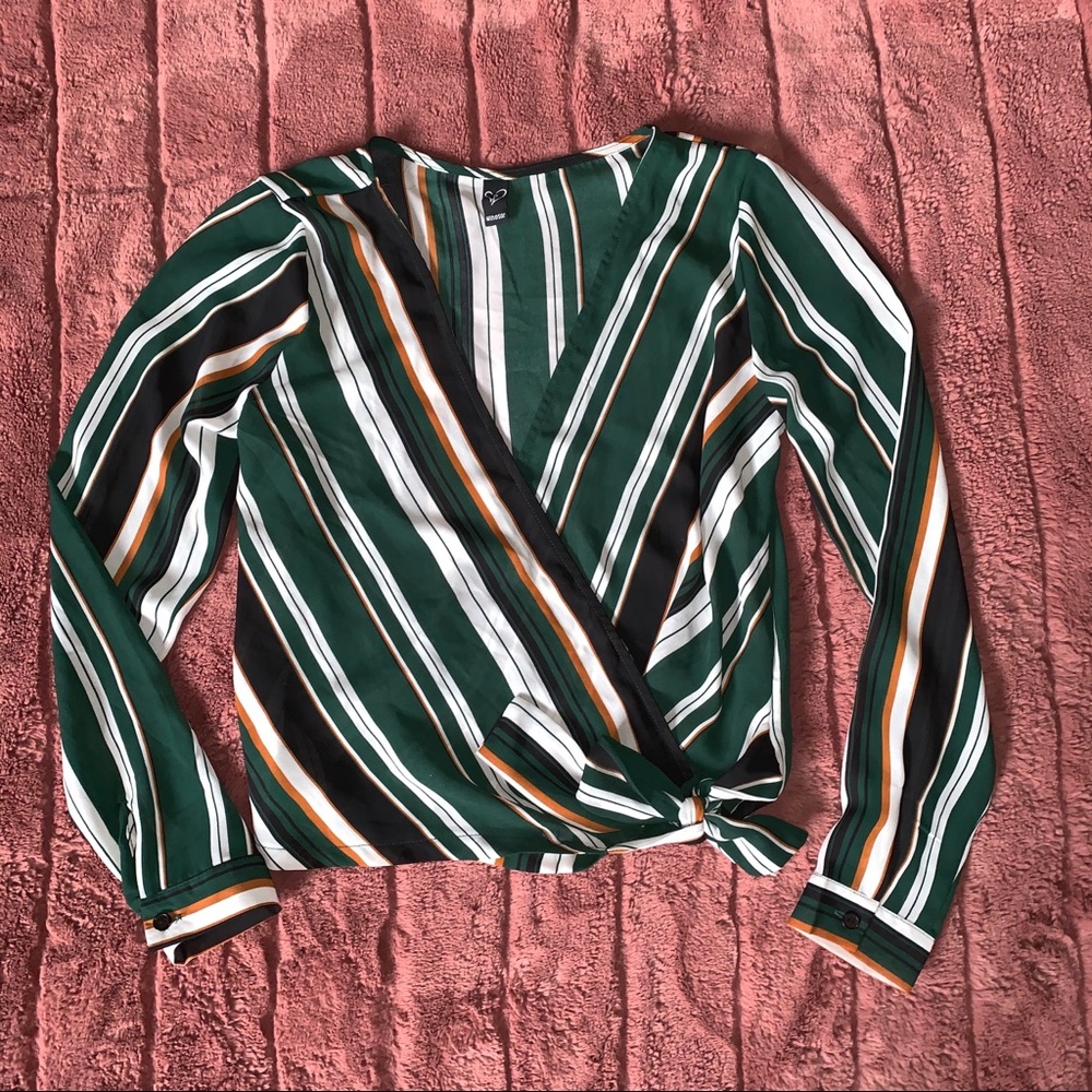 Green/ multi color top